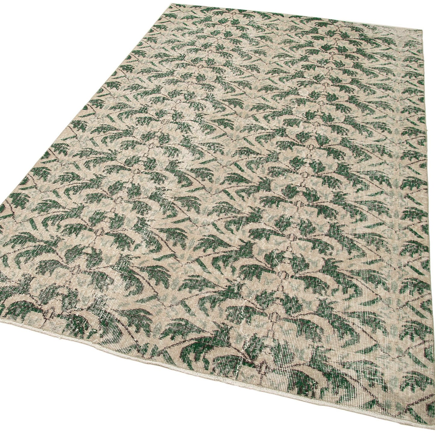 Allover Botanical Trellis, Ivory Ground, 153 x 262