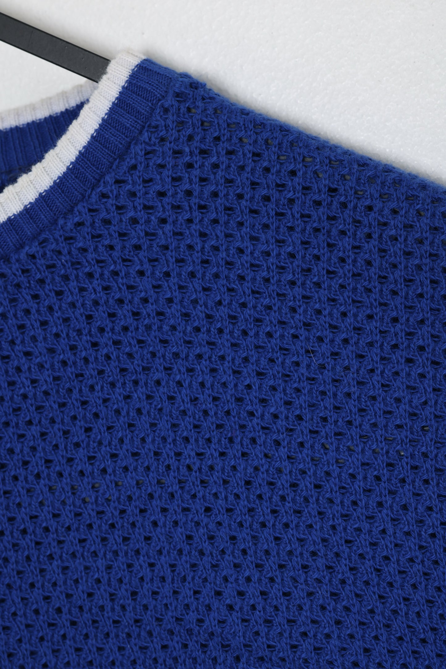 1965–1975, Single-Gauge Athleisure Sports Knit with Tipped Trims