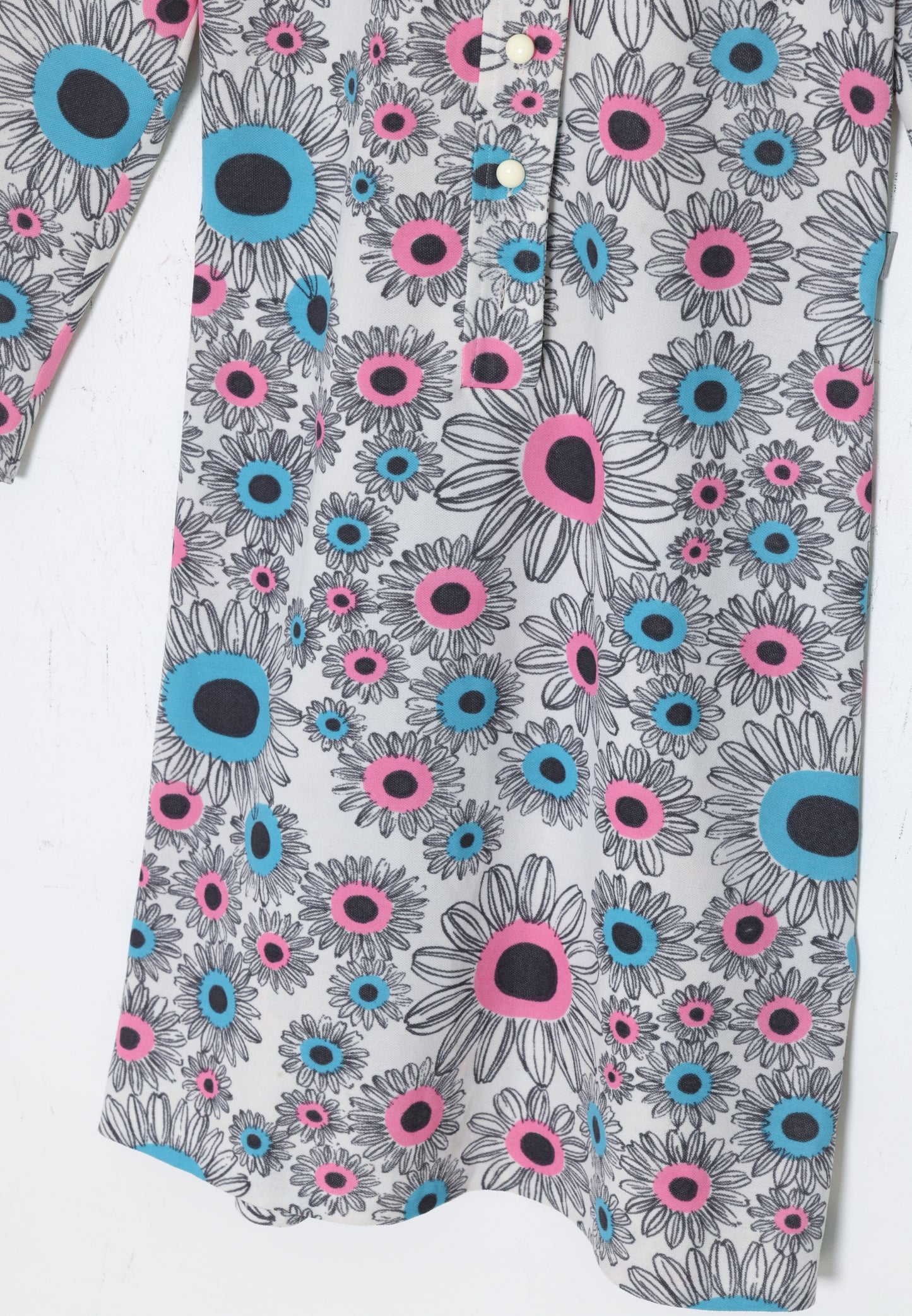 1970s, Printed Leisure Shift Dress, Psychedelic Finnish Daisy Motif