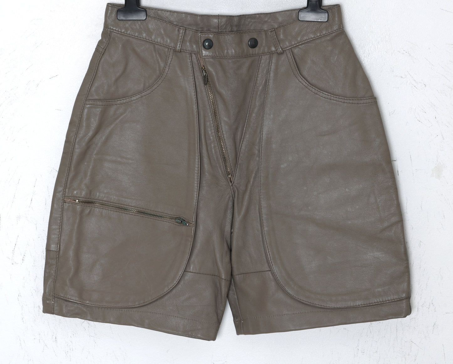 1975–1982, Taupe Leather Expedition Short, Split Apron Panels, Lampo Zip Fly
