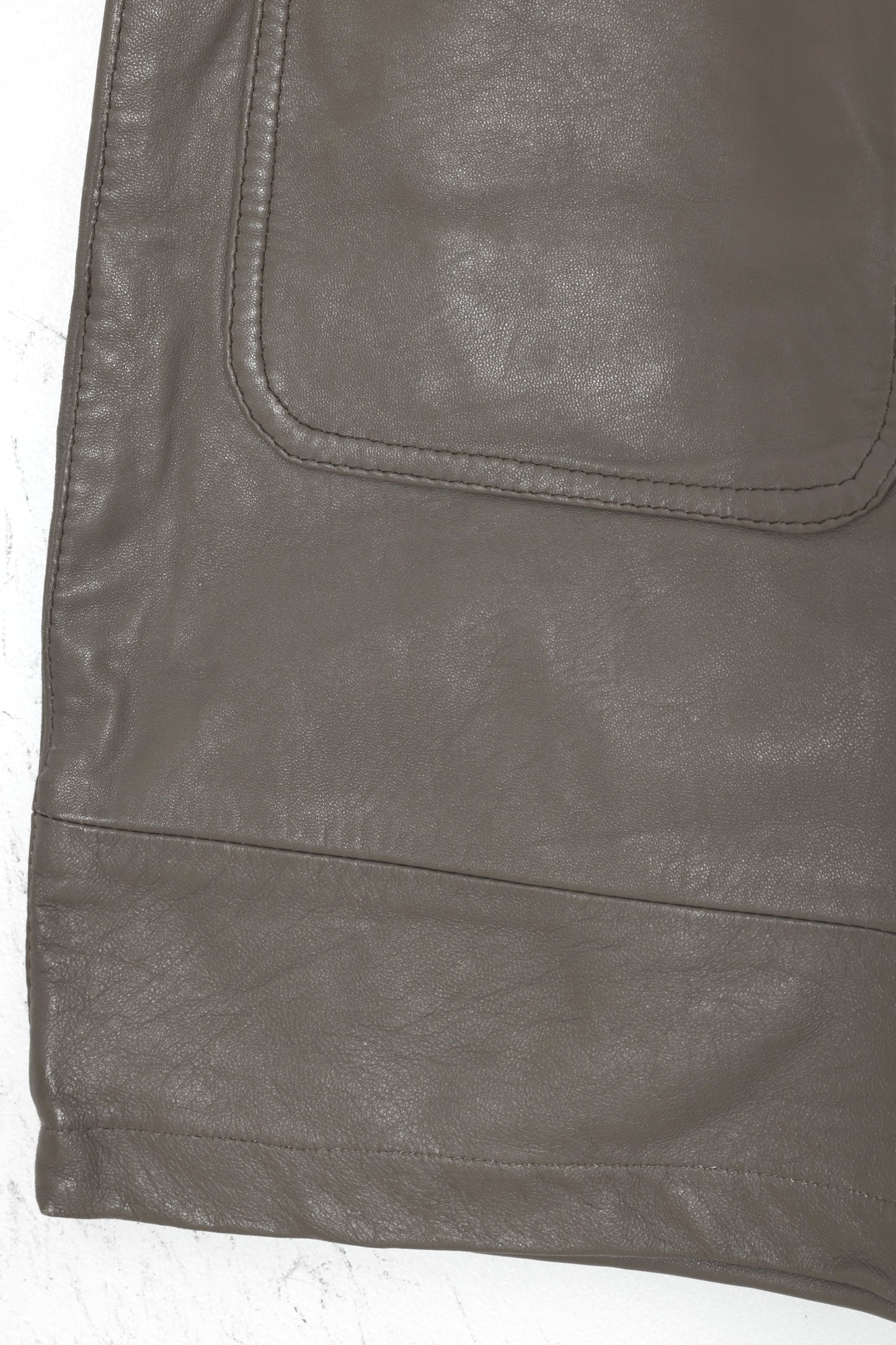 1975–1982, Taupe Leather Expedition Short, Split Apron Panels, Lampo Zip Fly