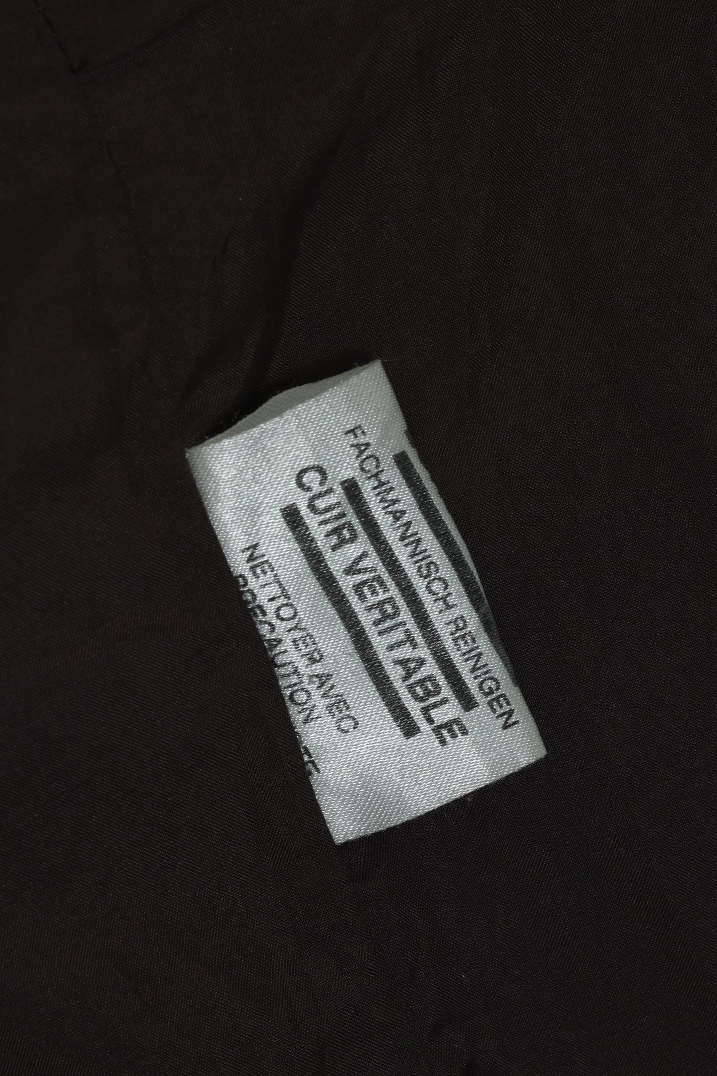 1985–1995, Leather Aviator Jacket with Bellows Storage System and Rib-Knit Hem