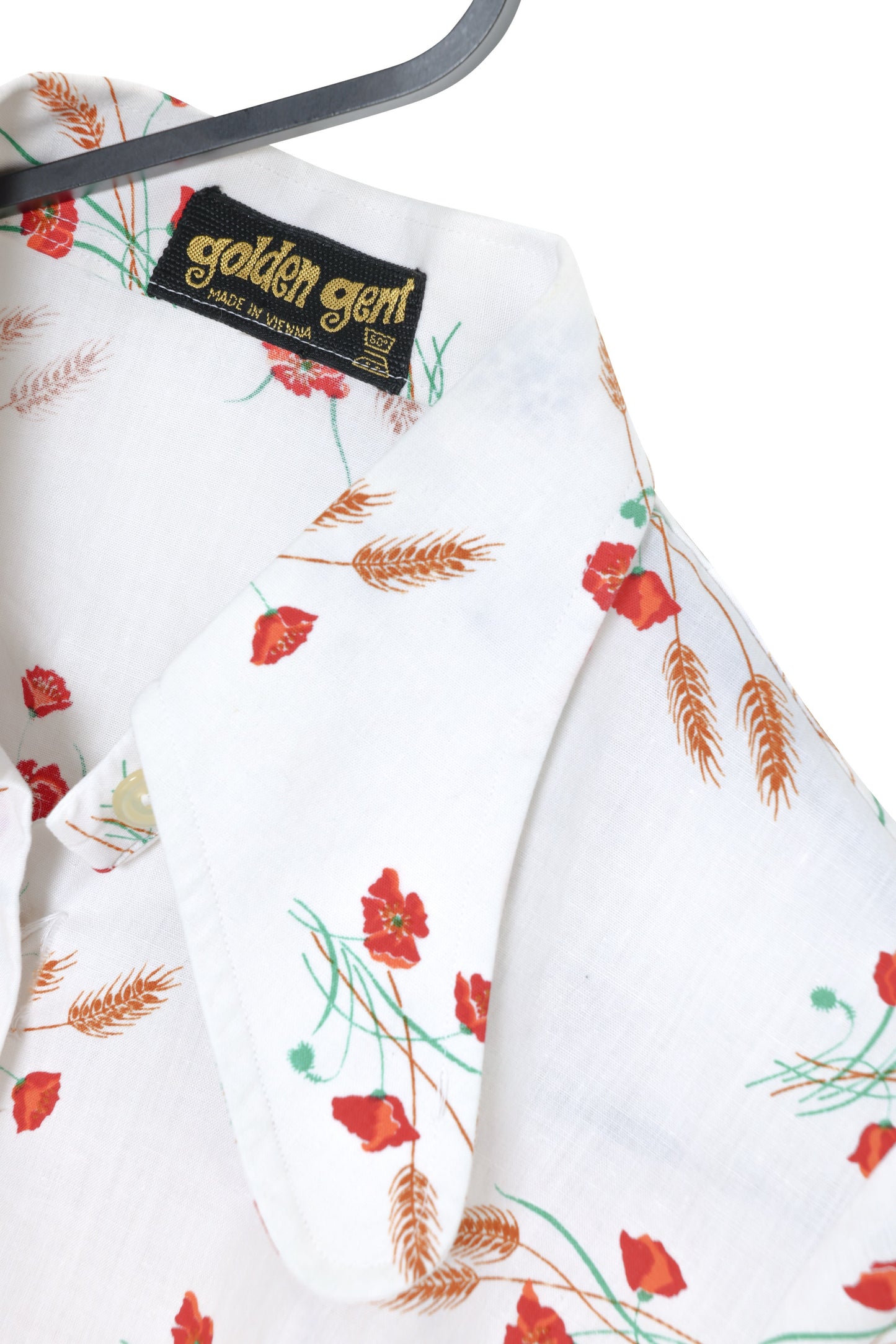 1975–1985, Austrian Flower-Field Print Leisure Shirt, Spear-Point Collar