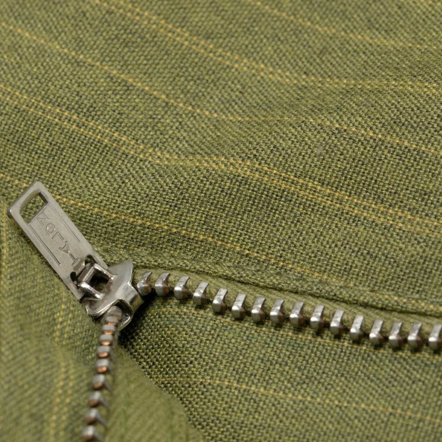 Tropical Wool, High-Rise Cut, Zigzag Stitching, Leisurewear Hybrid