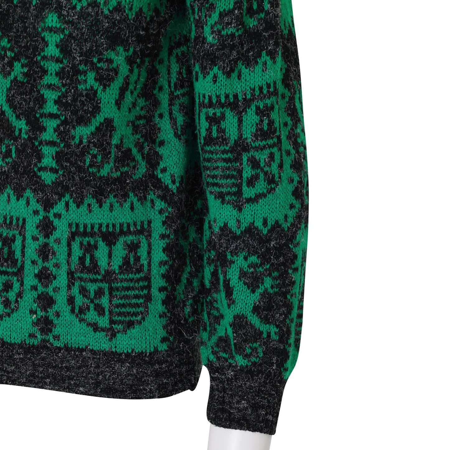 90s, Neo-Baroque Heraldry, Gothic Symbolism, Emerald
