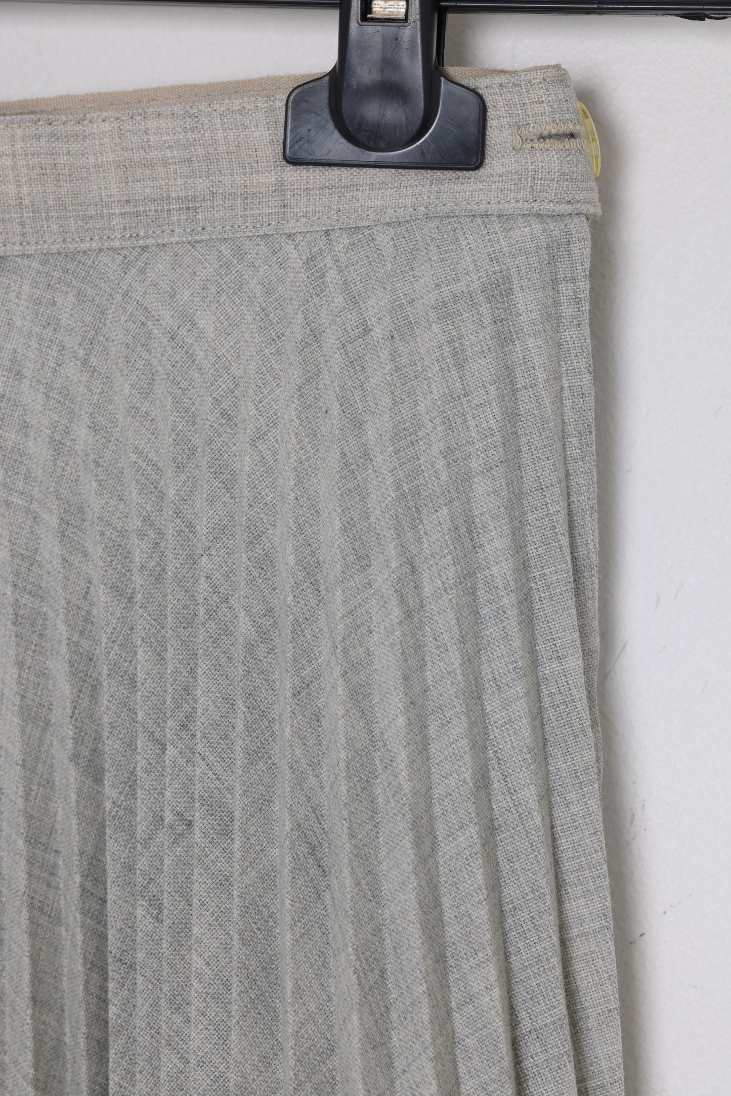 Late 1960s–early 1970s, Terylene-blend skirt, heat-set pleating
