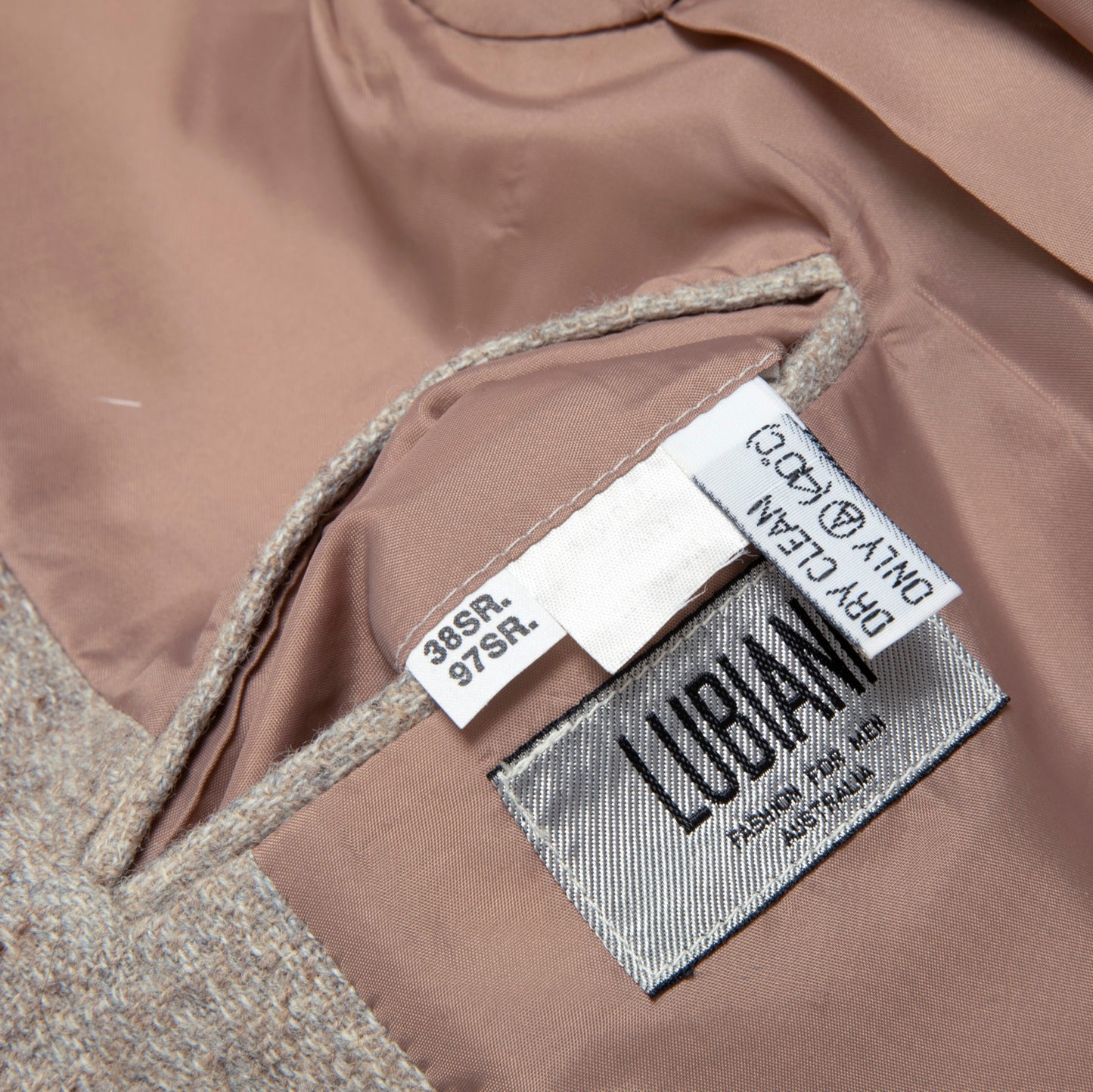 Lambswool Basket Weave, Soft Tailoring, Relaxed Silhouette