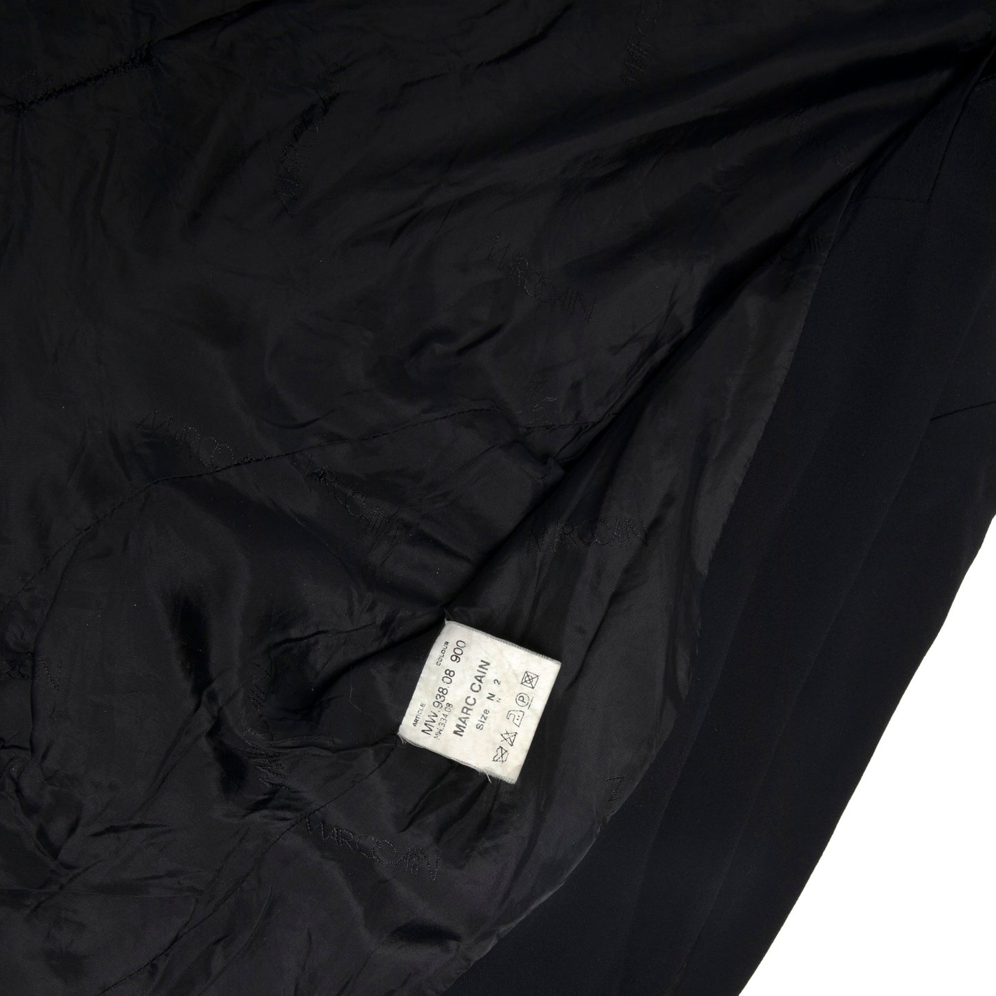 Crepe Weave Cropped Peaked Lapel Dinner Jacket