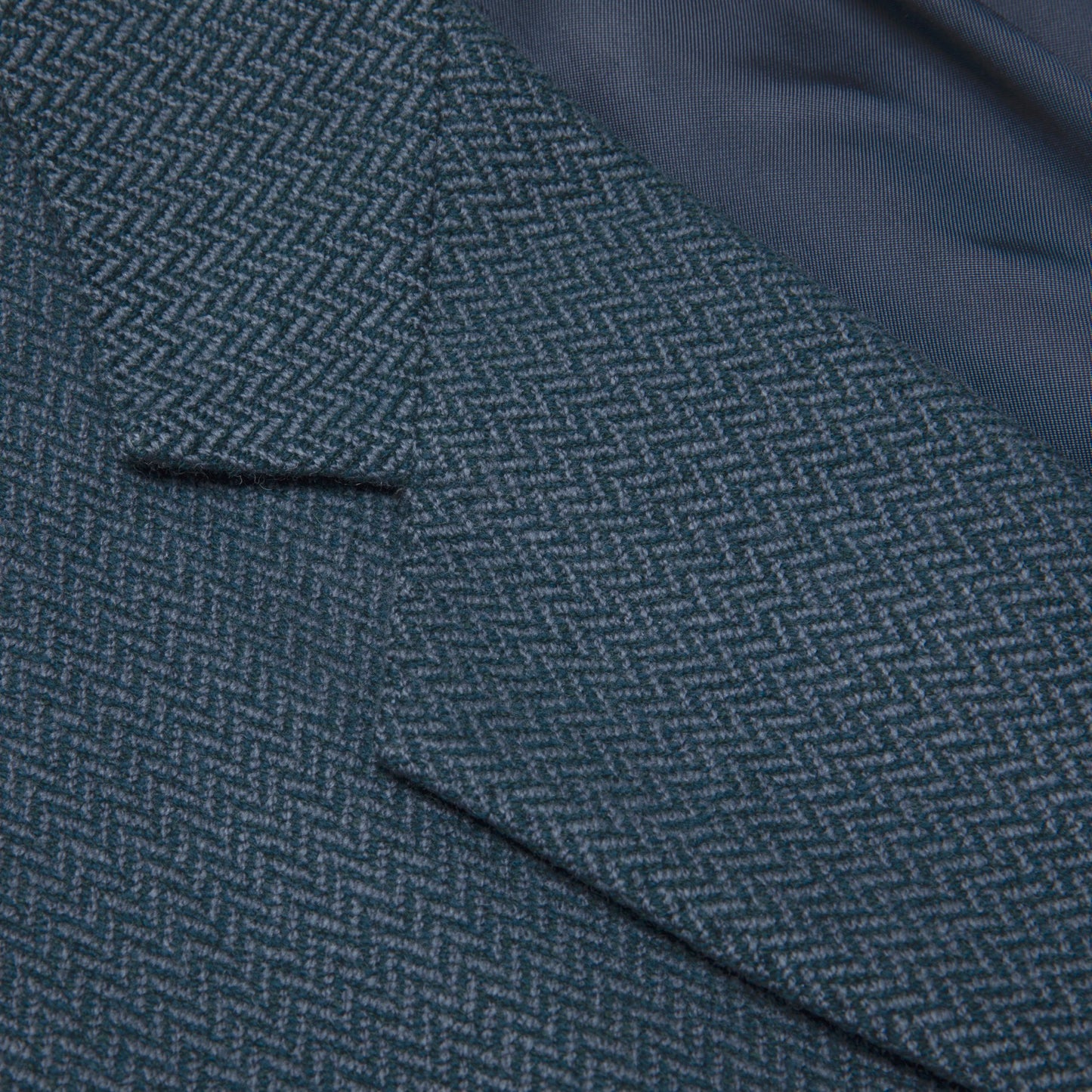 80s, Lambswool, Dual-Scale Herringbone, Neo-Traditionalist