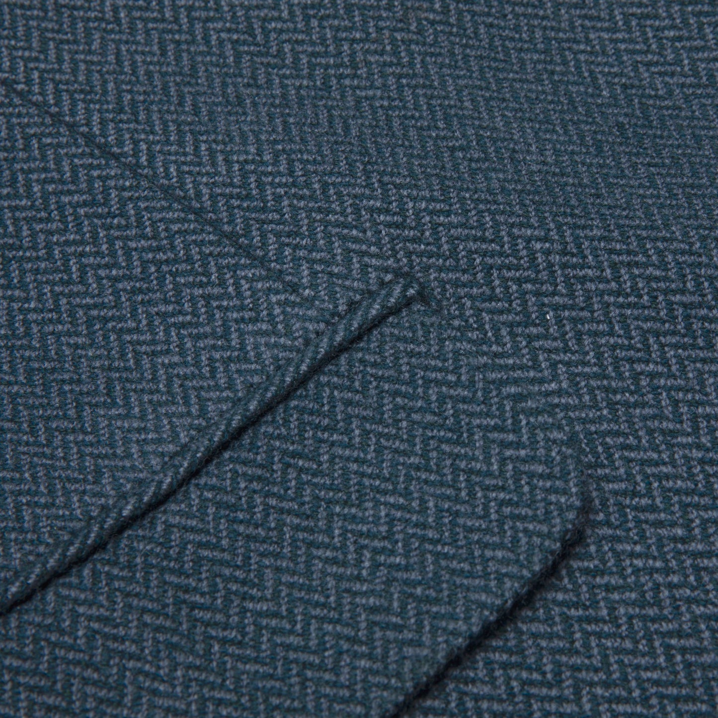 80s, Lambswool, Dual-Scale Herringbone, Neo-Traditionalist
