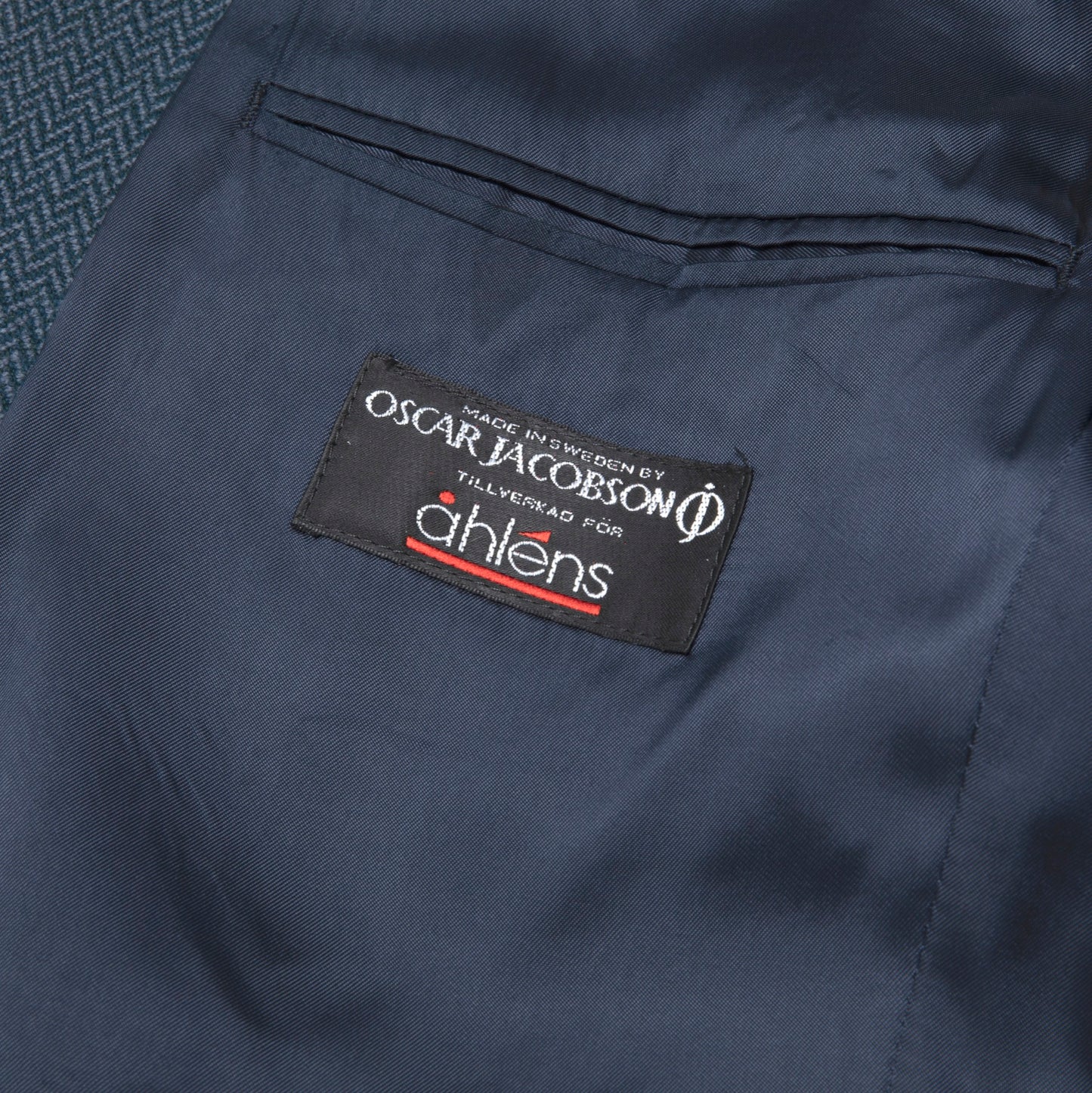 80s, Lambswool, Dual-Scale Herringbone, Neo-Traditionalist