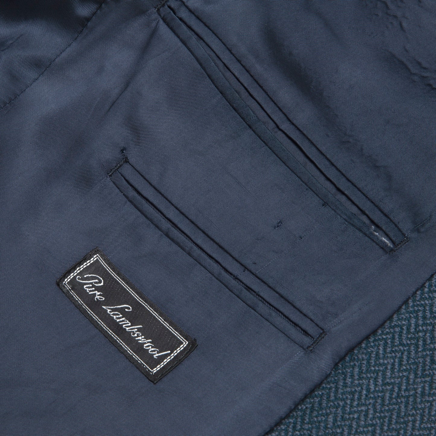 80s, Lambswool, Dual-Scale Herringbone, Neo-Traditionalist